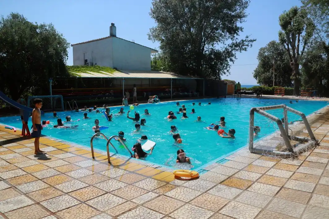 Κατασκήνωση Καλύβας